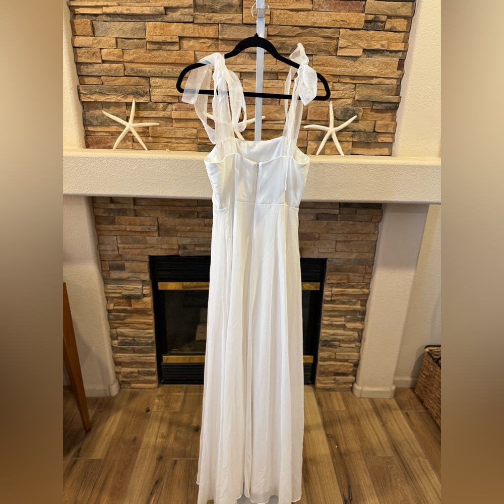 Lulu's Elegant White Gown with Slit Small - Picture 5 of 6